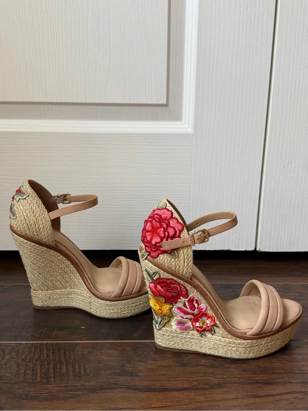 Gianni Bini Embroidered Floral Espadrille Wedge Sandals Nude 6